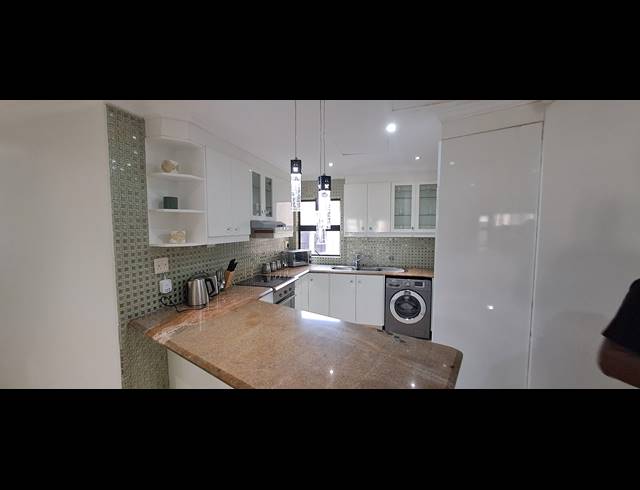 4 BEDROOM PENTHOUSE FOR SALE IN NEW TOWN CENTRE